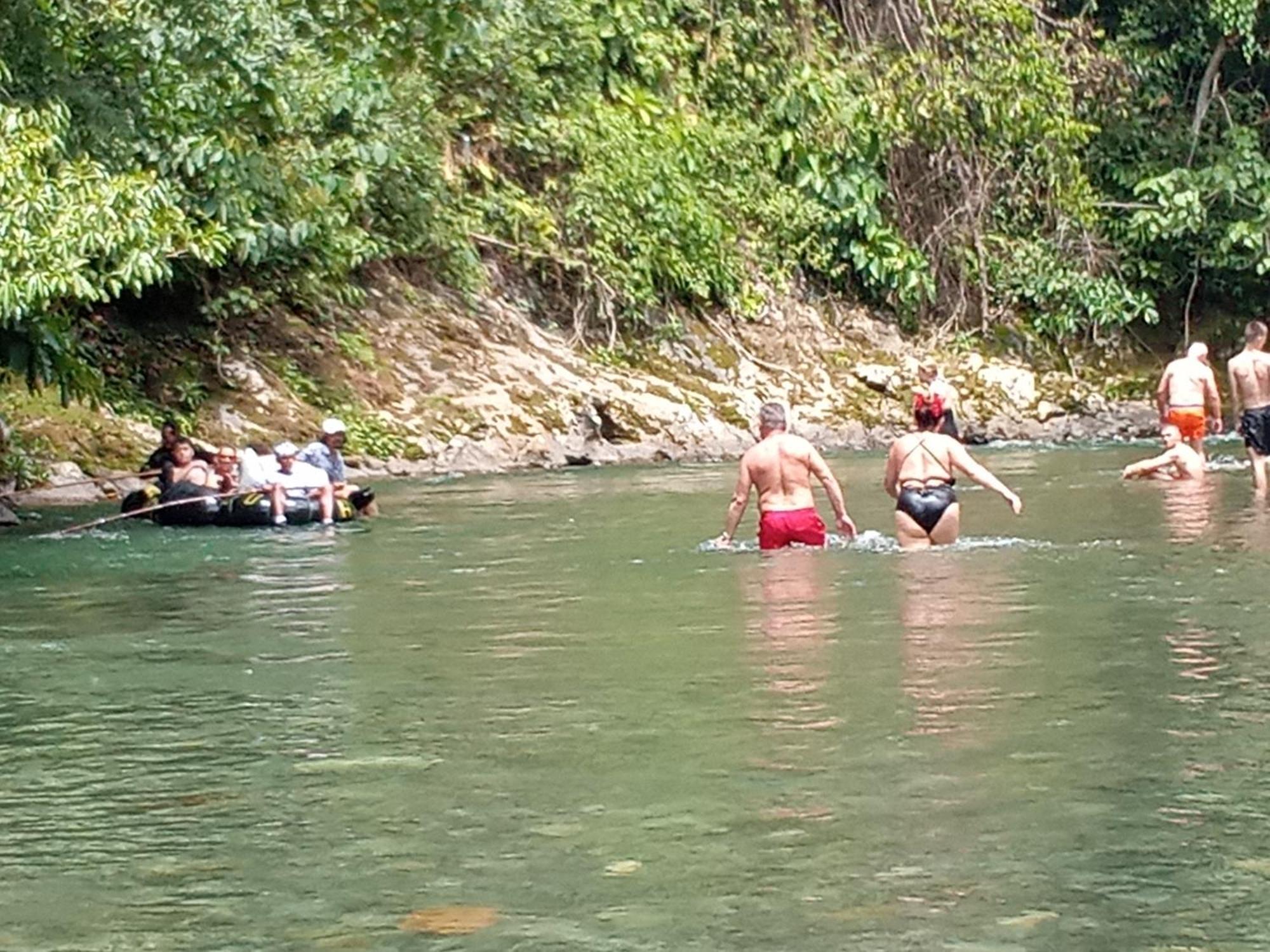 בוקיט לוואנג Jungle Treking & Jungle Tour If You Want To Stay Here,You Must Book Treking Only With Us מראה חיצוני תמונה
